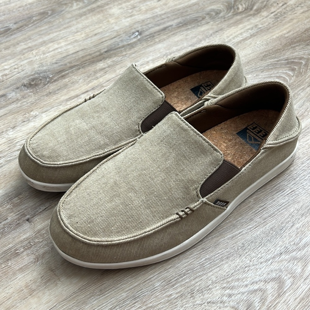 Reef Men's Cushion Matey Loafer Slip-On Shoe size 9